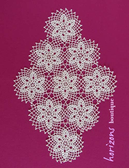 Dentelle - Napperon Losange 9 Fleurs