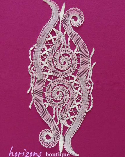 Dentelle - Forme Ovale Stylisée 37cm