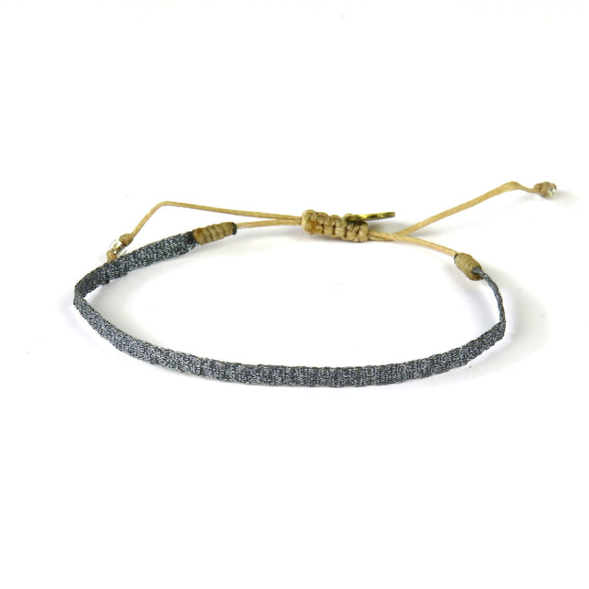 Feines handgewebtes Armband in Silbertönen - Guanabana