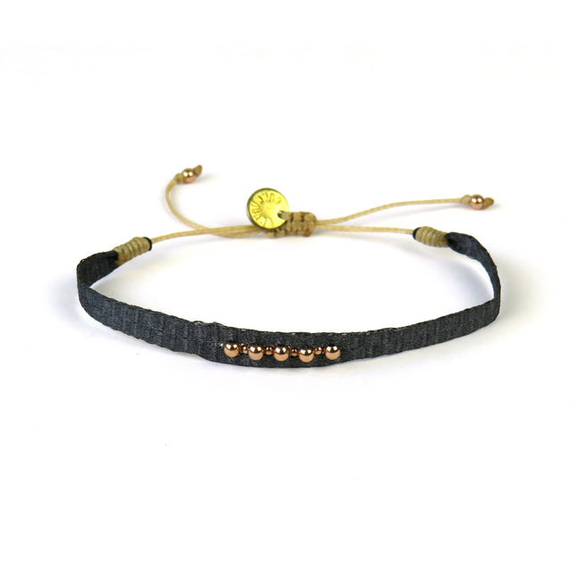 Mittelgrosses handgewebtes Armband in Silbertönen - Guanabana