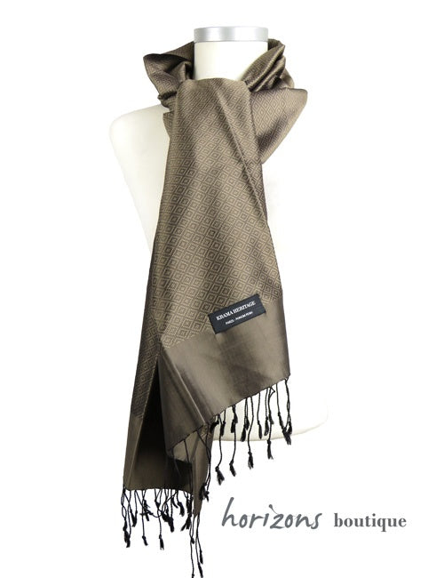 Le Krama en Soie Diamond Bronze exemple