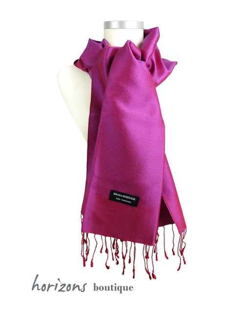 Le Krama en Soie Diamond Violet exemple