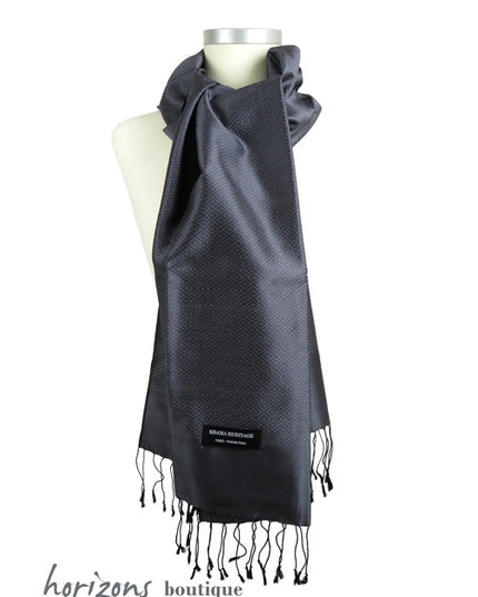 Le Krama en Soie Diamond Acier exemple