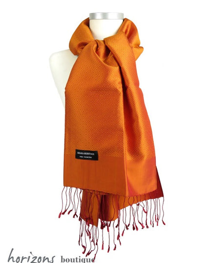 Le Krama en Soie Diamond Corail exemple