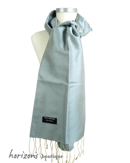 Le Krama en Soie Jasmin Bleu exemple