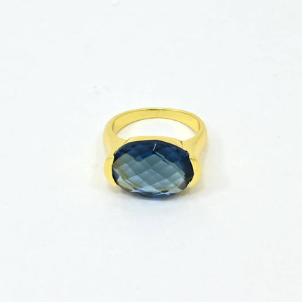 Amari Gold Ring Blauer Iolith - Schmuckoo x Noyre Berlin