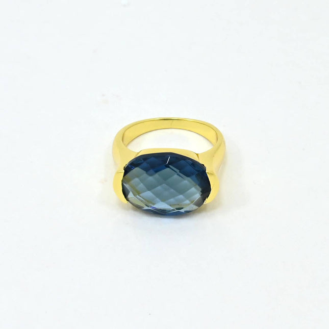 Amari Gold Ring Blauer Iolith - Schmuckoo x Noyre Berlin