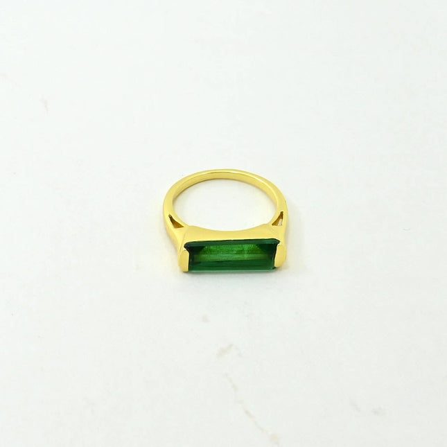 Remi Gold Ring Grüner Turmalin - Schmuckoo x Noyre Berlin