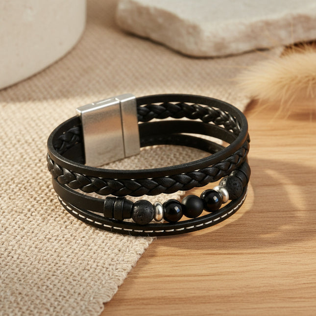 Bracelet manchette TRÉCHIC 4 Cuirs Noir Magnum Cuir horizons boutique, 4 tours en cuir noir avec fermoir magnétique argenté et perles onyx, lave et métal.